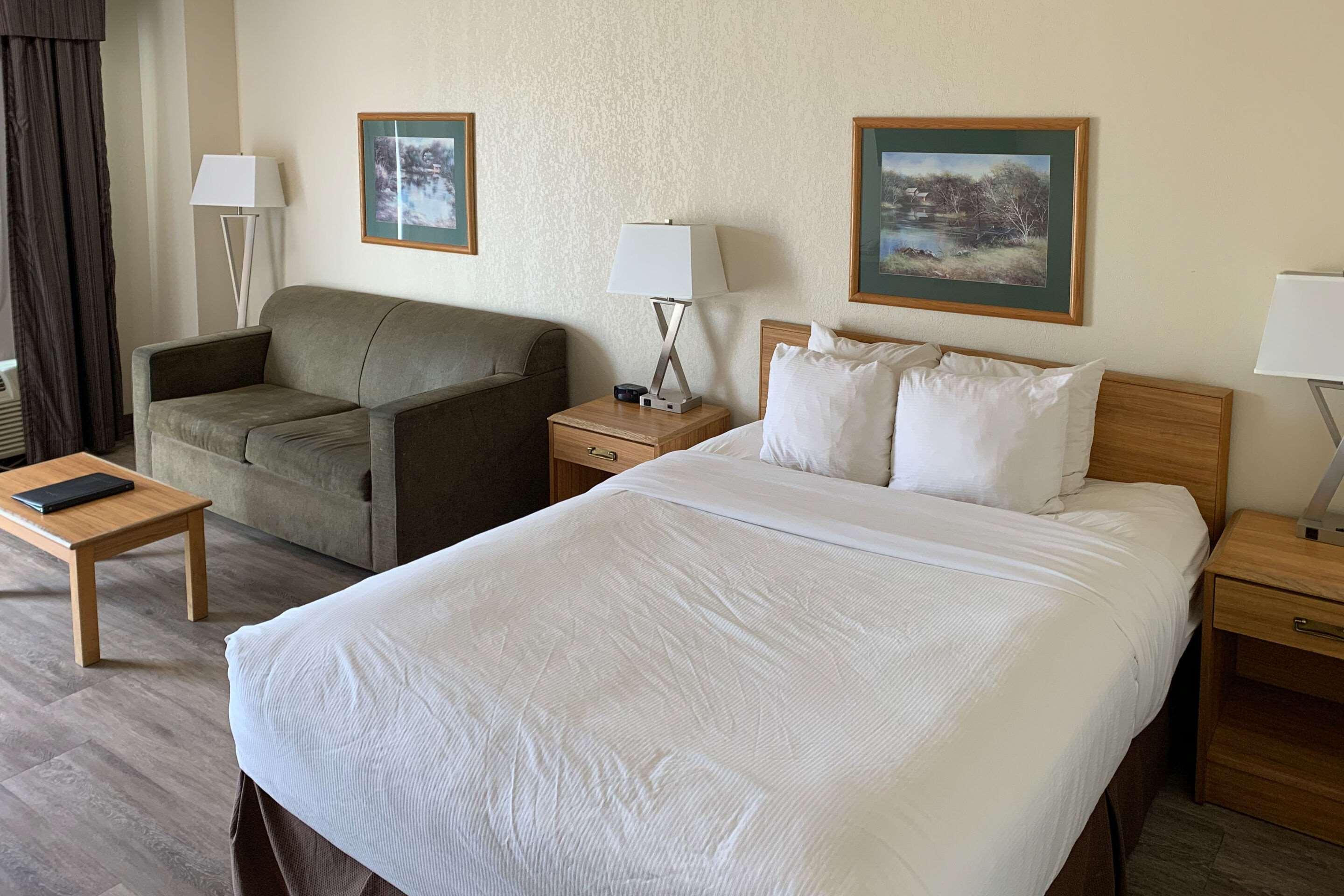 Rodeway Inn Windsor Mill Ngoại thất bức ảnh